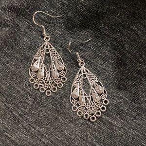 NWOT 🛍 Bundle for DISCOUNTS off Merch or Shipping